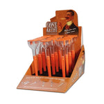 Dieses Bild zeigt eine stilvolle, orangefarbene Display-Box mit Glasschläuchen von "kleine knospe", einem Hersteller für innovative Cannabis-Produkte.