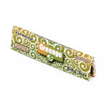 Dies ist eine Packung ungebleichter King-Size-Rollpapier der Marke Greengo, die ideal für CBD- und Cannabis-Produkte von "kleine knospe" ist.